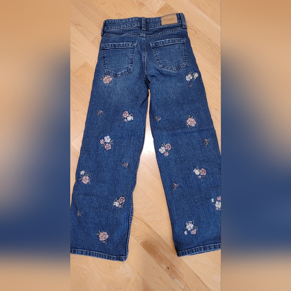 Abercrombie Kids Blue Floral Wide Leg Jeans Size 7/8 Regular